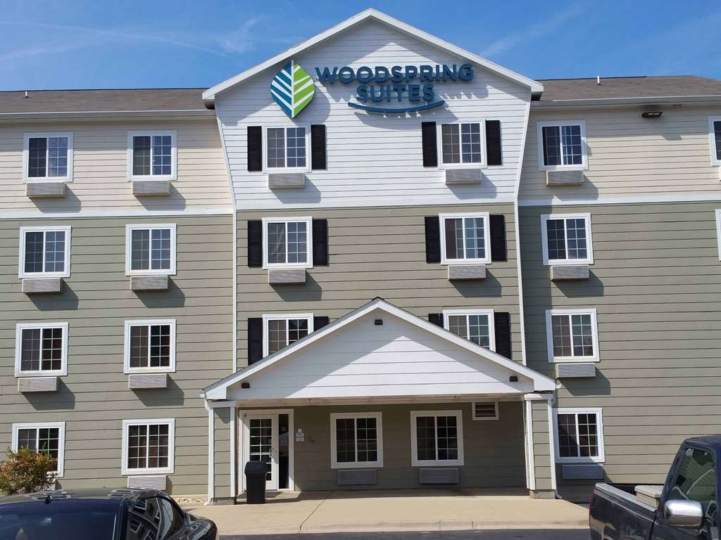 Woodspring Suites Ankeny Des Moines Exterior foto